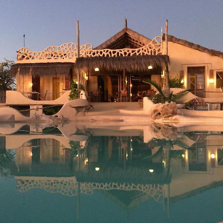Bakuba Lodge - Le Petit Hotel Du Voyageur Ankilibe Buitenkant foto