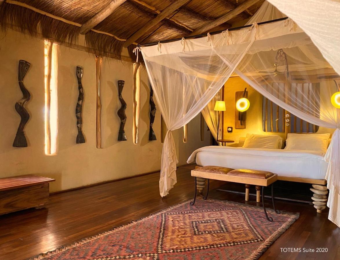 Bakuba Lodge - Le Petit Hotel Du Voyageur Ankilibe Buitenkant foto