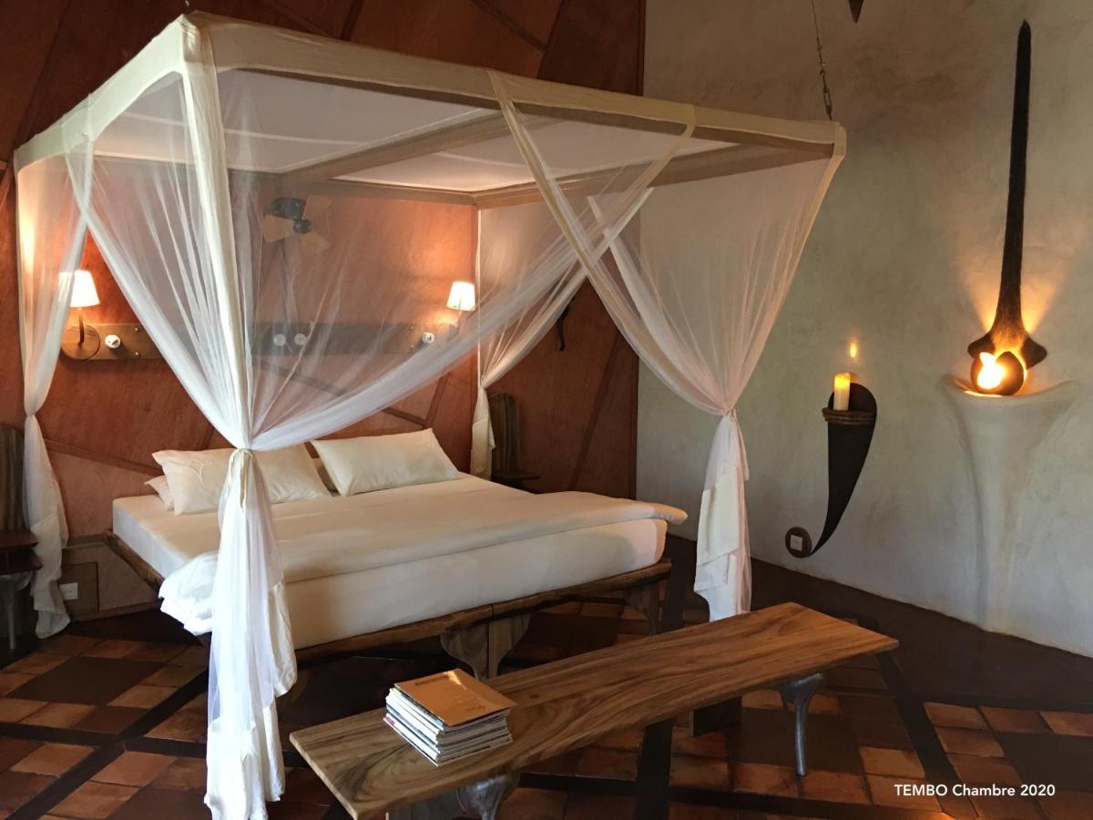 Bakuba Lodge - Le Petit Hotel Du Voyageur Ankilibe Buitenkant foto