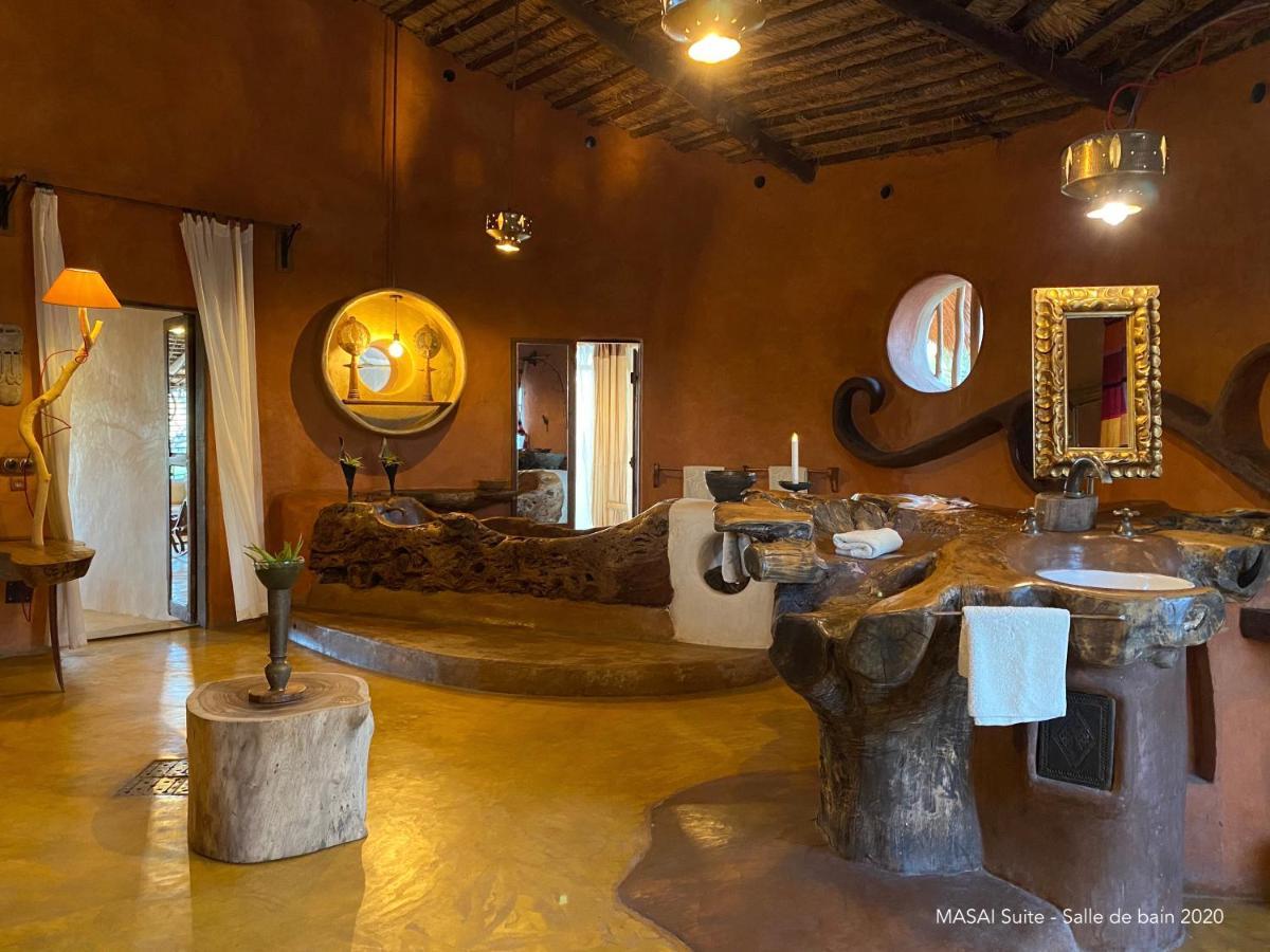 Bakuba Lodge - Le Petit Hotel Du Voyageur Ankilibe Buitenkant foto