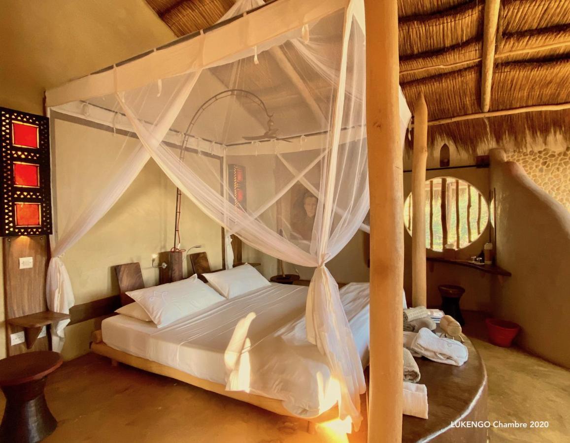 Bakuba Lodge - Le Petit Hotel Du Voyageur Ankilibe Buitenkant foto