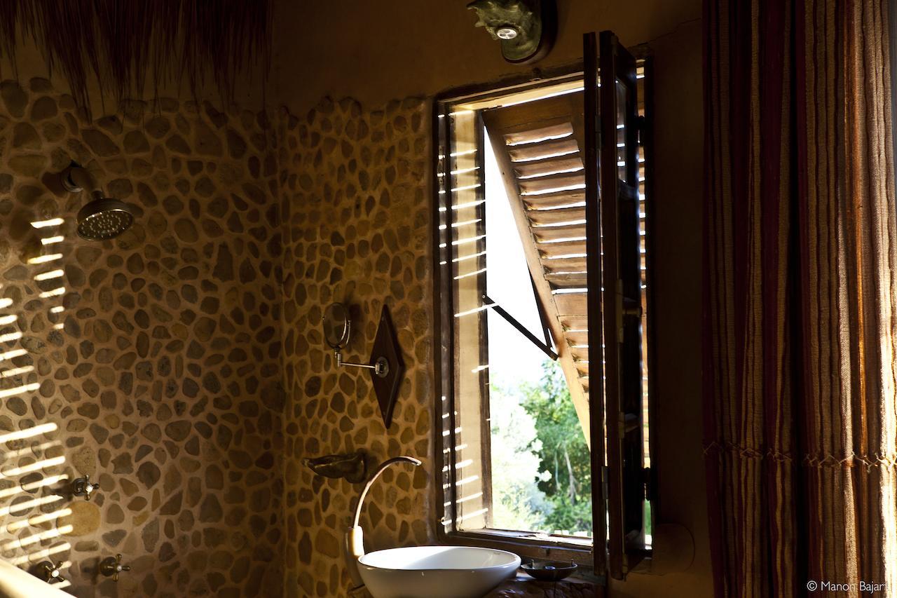 Bakuba Lodge - Le Petit Hotel Du Voyageur Ankilibe Kamer foto