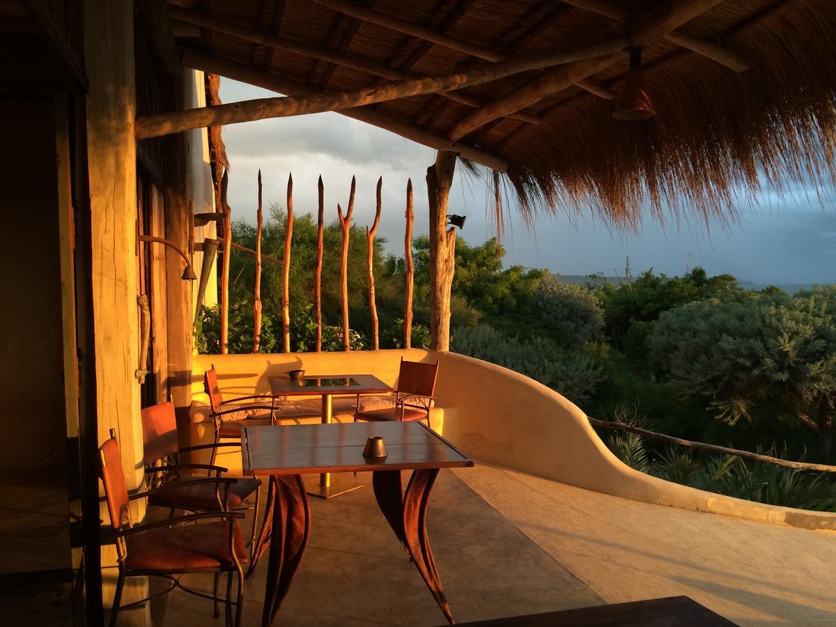 Bakuba Lodge - Le Petit Hotel Du Voyageur Ankilibe Buitenkant foto