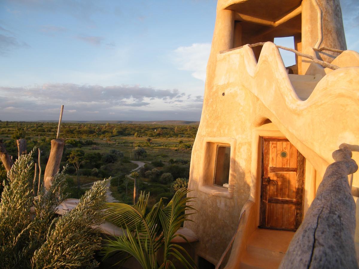 Bakuba Lodge - Le Petit Hotel Du Voyageur Ankilibe Buitenkant foto