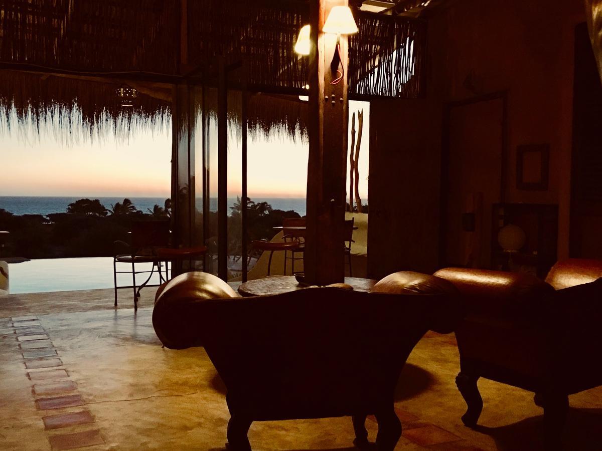 Bakuba Lodge - Le Petit Hotel Du Voyageur Ankilibe Buitenkant foto