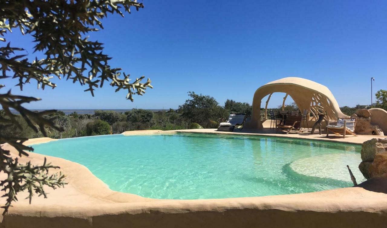 Bakuba Lodge - Le Petit Hotel Du Voyageur Ankilibe Buitenkant foto